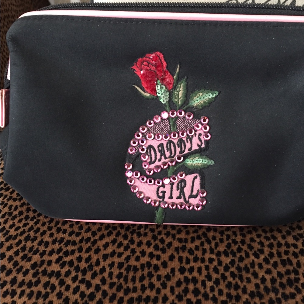 Isabella Fiore clutch
